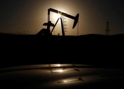 قیمت نفت کاهش یافت، ذخایر سوخت آمریکا رشد کرد