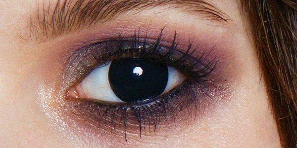 چرا انسان ها چشمان سیاه ندارند؟