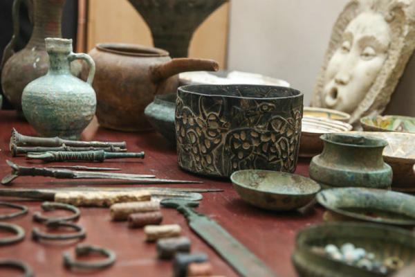 کشف ابزار های سنگی با قدمت 13 هزار ساله در کرمانشاه