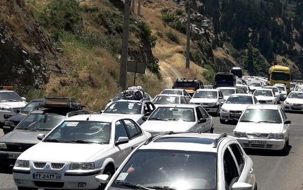 ترافیک سنگین در آزادراه تهران ، شمال و جاده چالوس