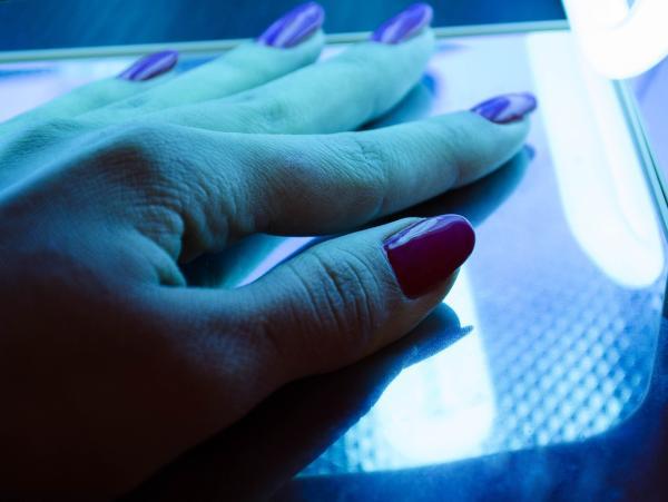 اشعه UV لاک خشک کن ها ریسک سرطان را افزایش می دهد